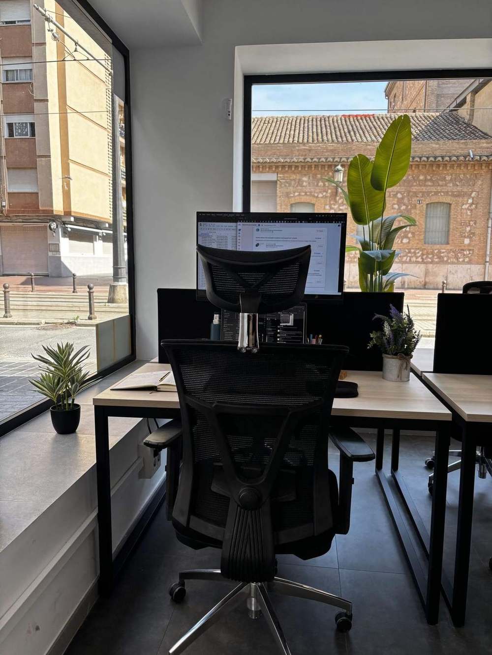 Private Workspace Valencia Cabanyal | YOUNG Workspaces