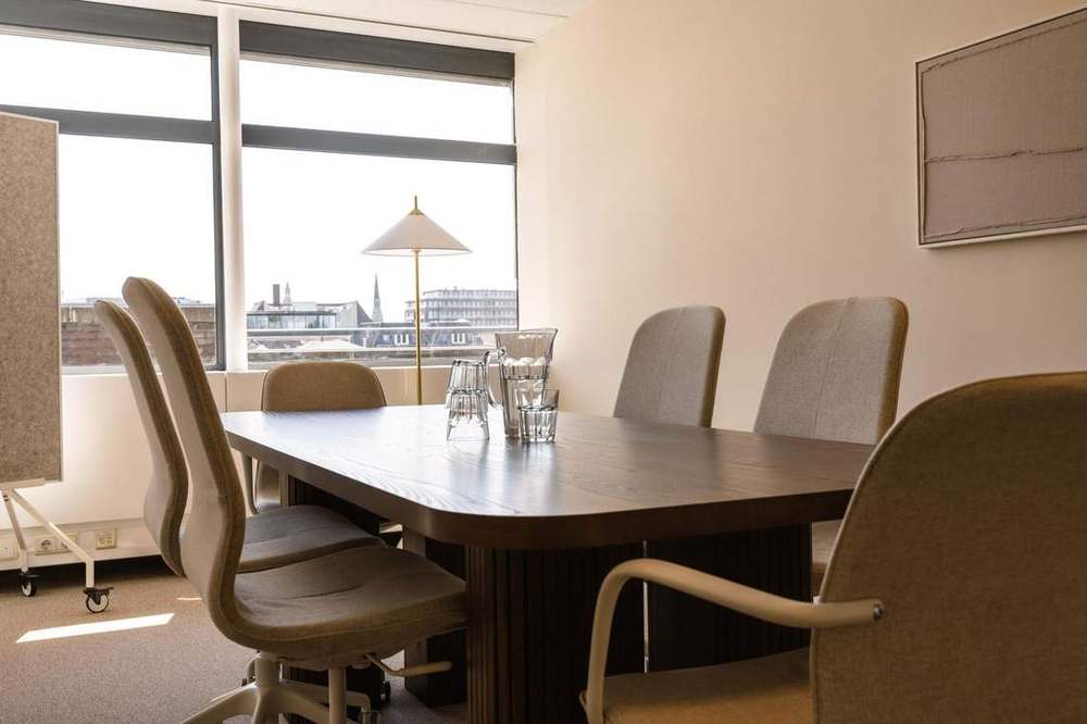 Private office | YOUNG Workspaces