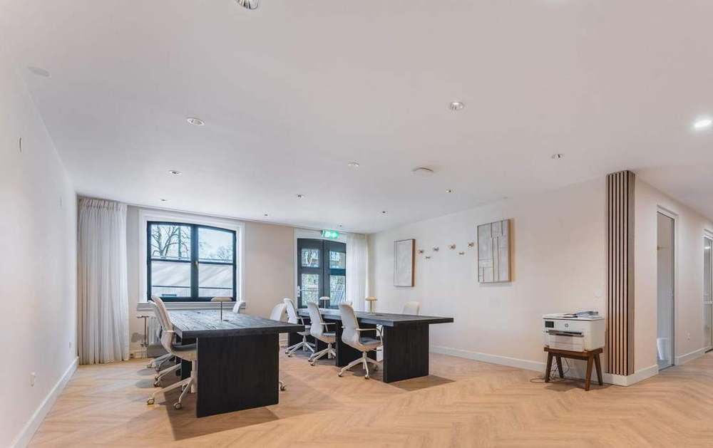 Shared Workspace The Hague Zeestraat | YOUNG Workspaces